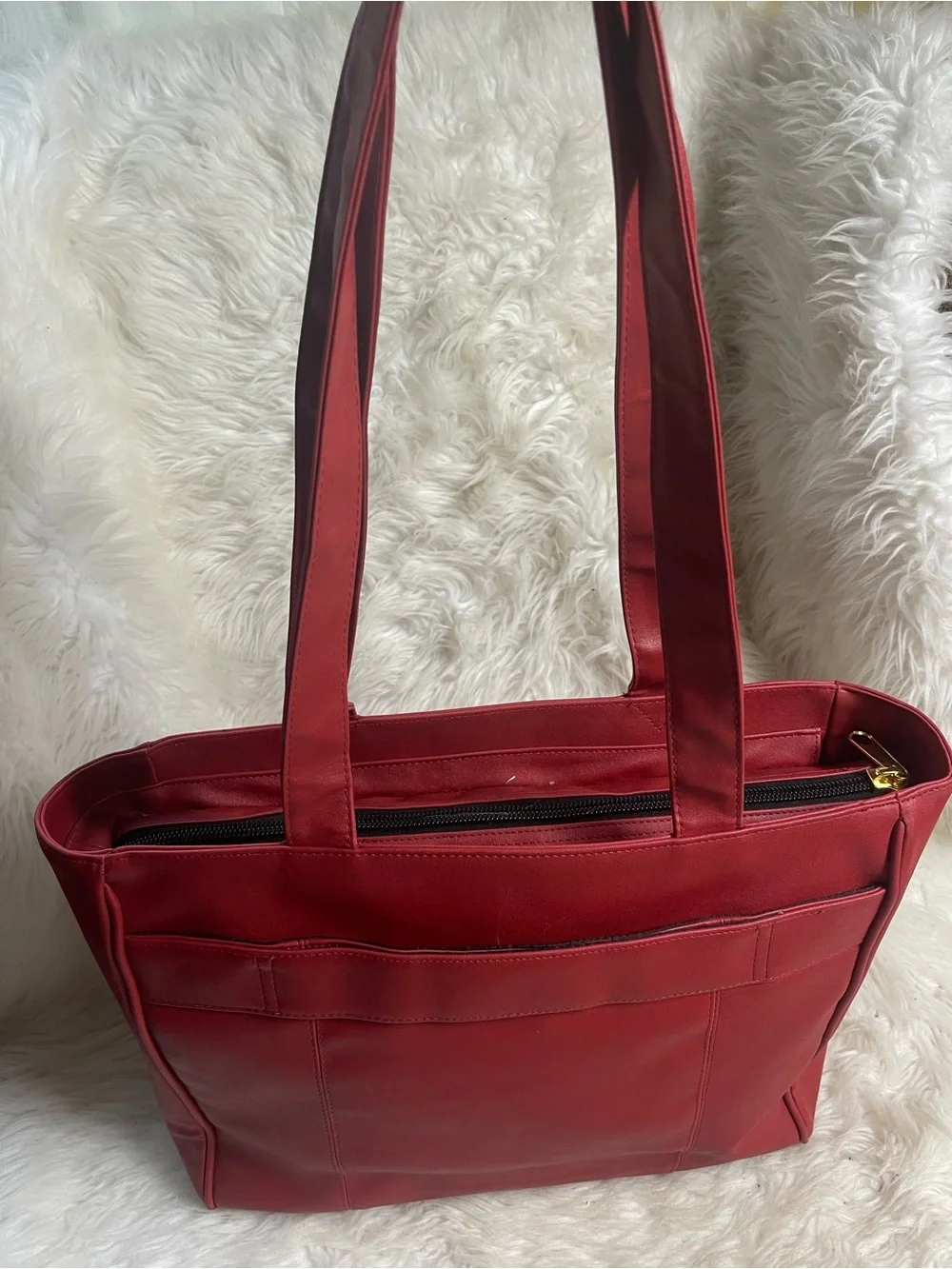 Christopher Pierce Entreprise red shoulder